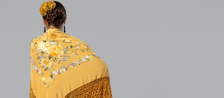 Imagen principal del artículo Complementos que no pueden faltar en tu traje de flamenca