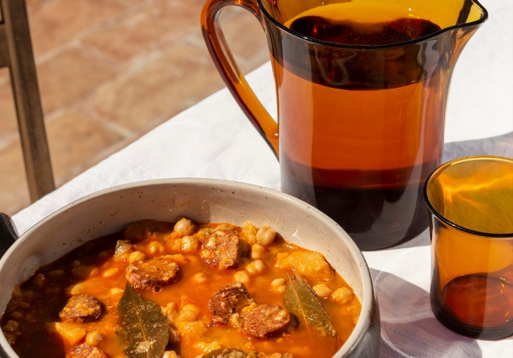 Imagen principal del artículo Flamenco y gastronomía: una fusión de arte y sabor en Andalucía